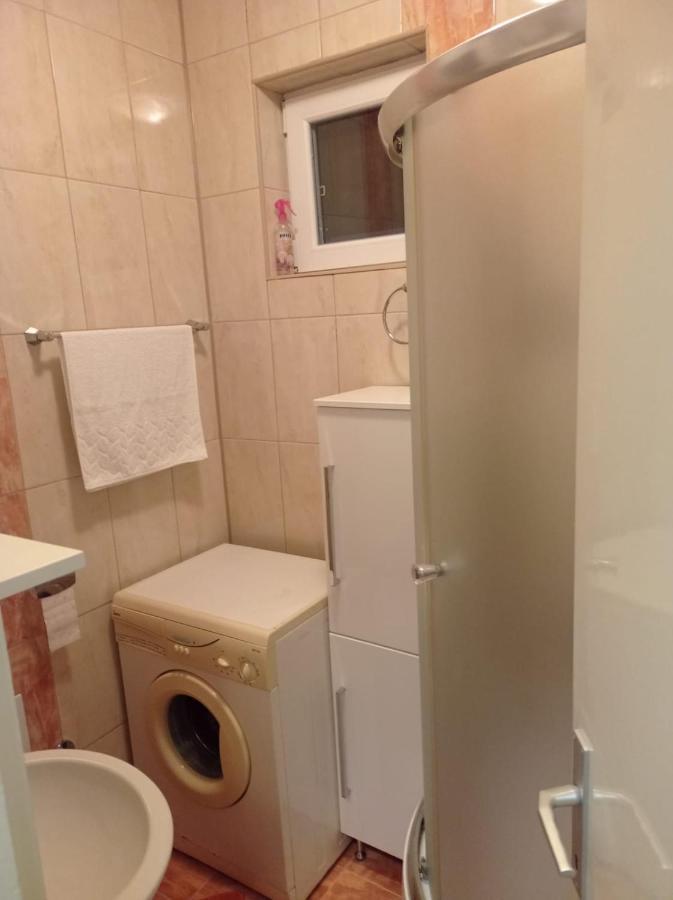 Apartman Lili Appartamento Livno Esterno foto