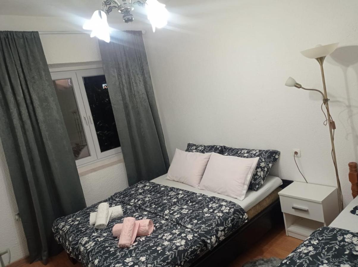 Apartman Lili Appartamento Livno Esterno foto