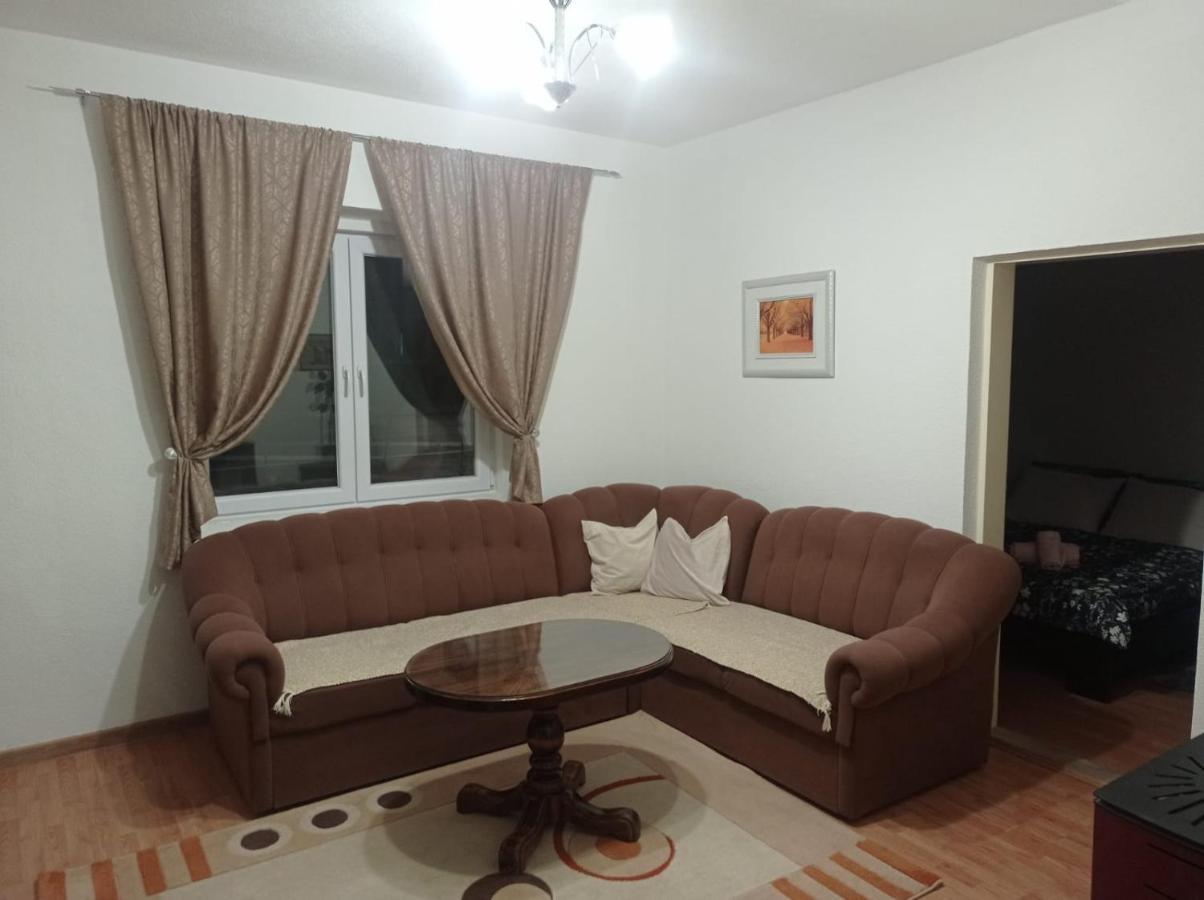 Apartman Lili Appartamento Livno Esterno foto